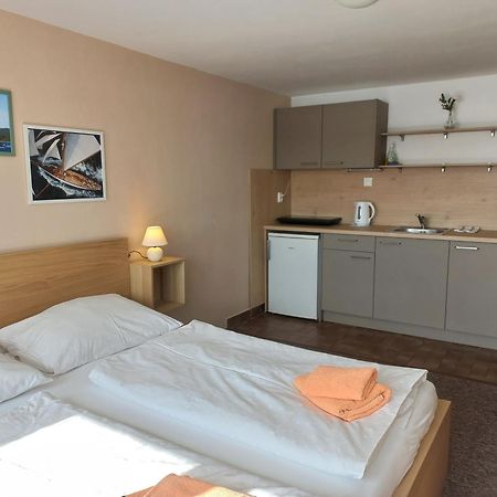 Pension Calla Dolní Vltavice Exteriör bild