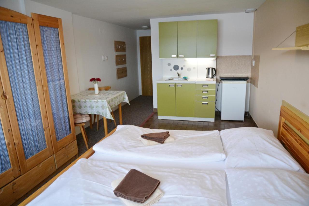 Pension Calla Dolní Vltavice Exteriör bild